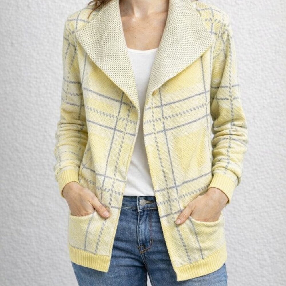Talbots size M cardigan,long skeeve, long fitting, yellow and grey plaid pattern